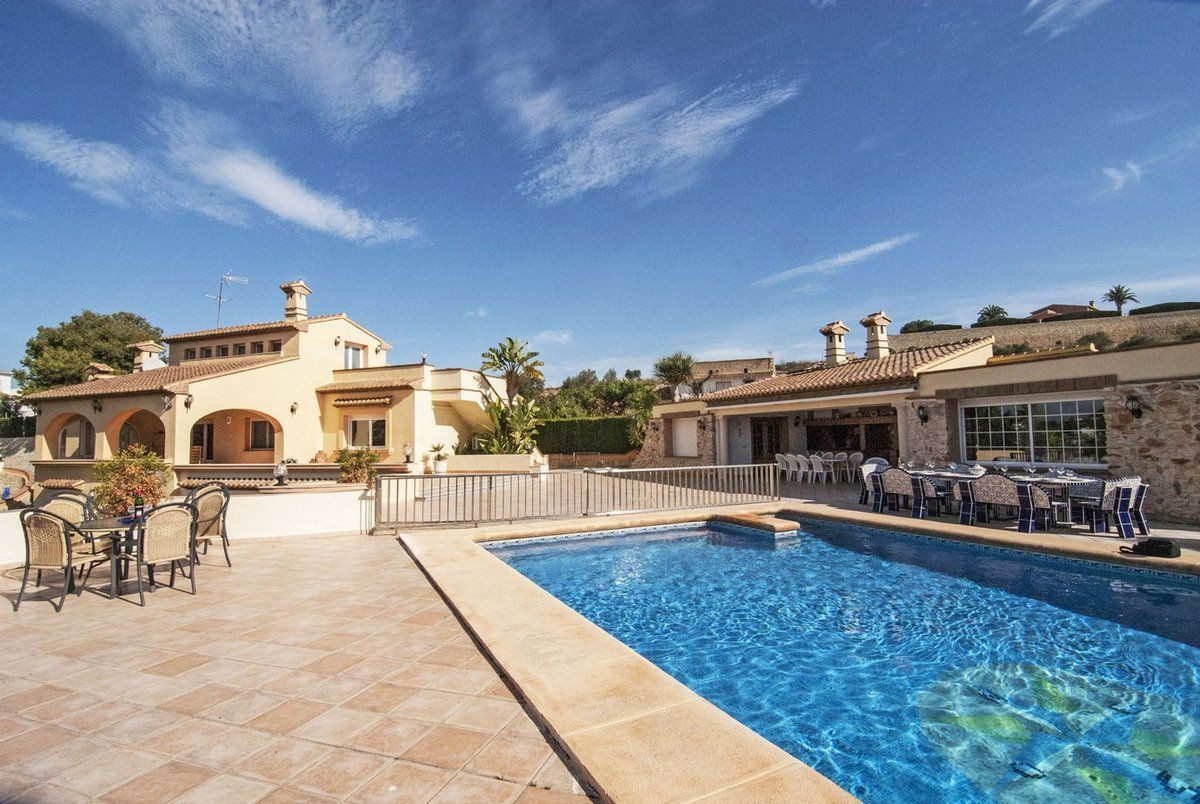 8 Bed Townhouse for sale in Benissa Costa Blanca, Alicante, Spain