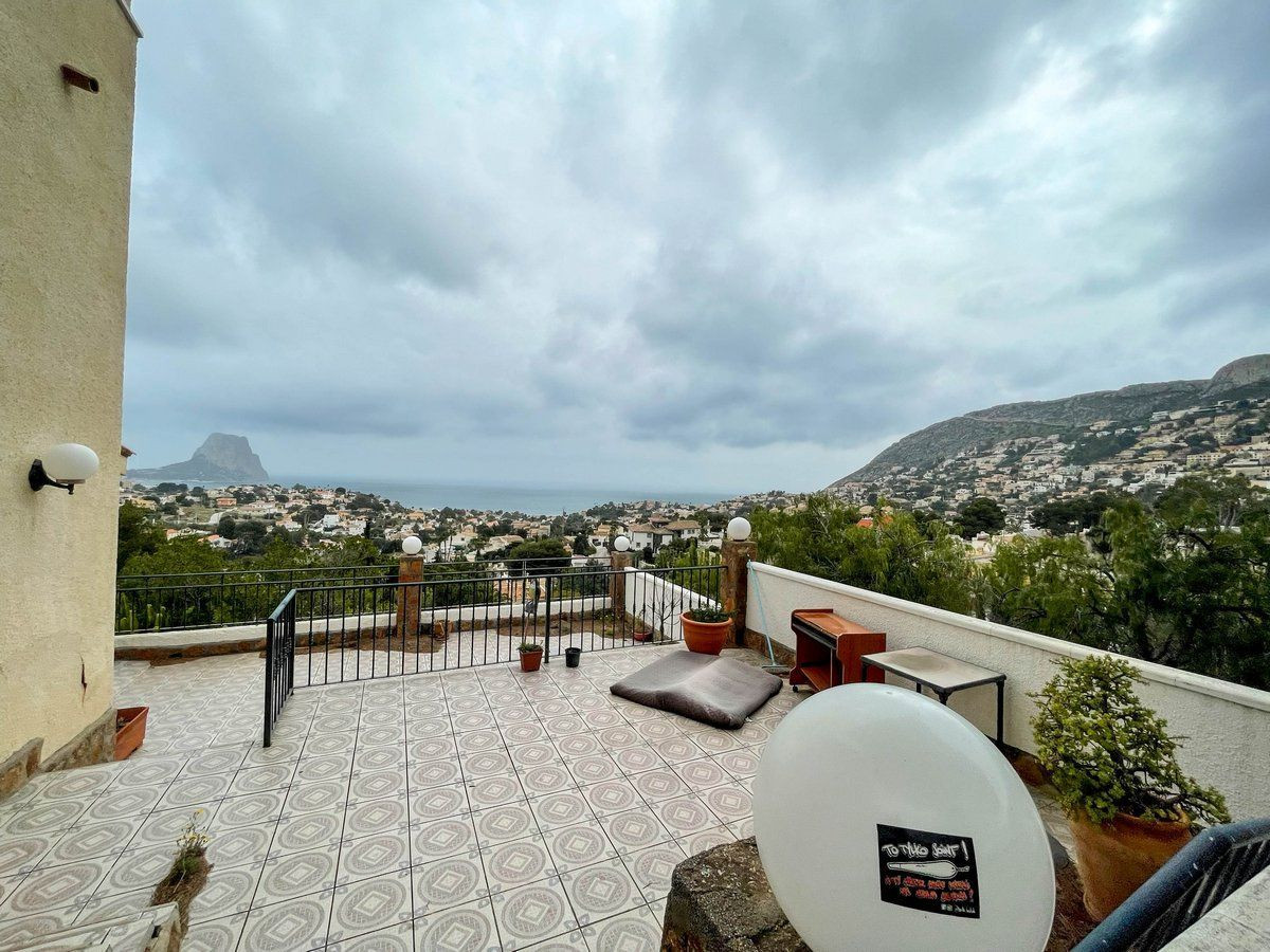5 Bed Townhouse for sale in Calpe Costa Blanca, Alicante, Spain
