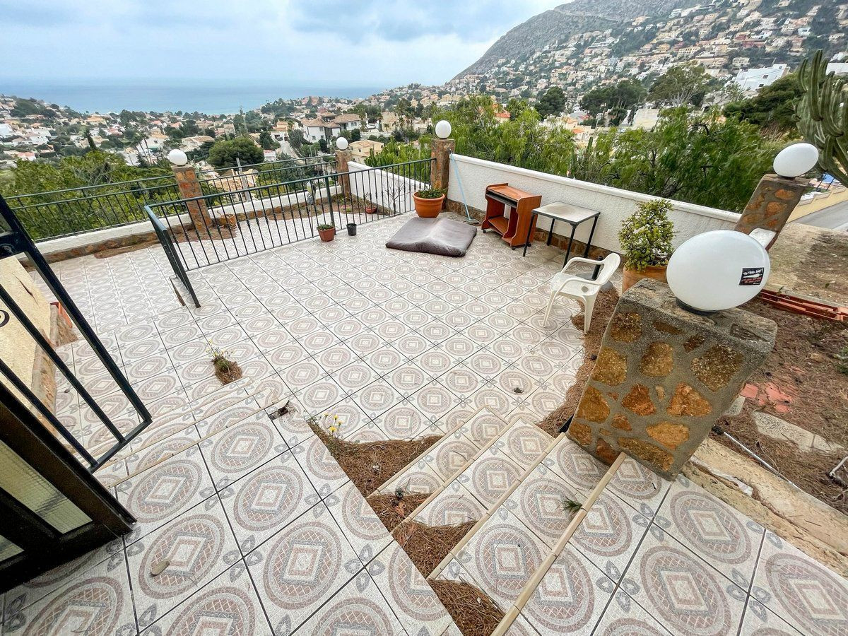 5 Bed Townhouse for sale in Calpe Costa Blanca, Alicante, Spain