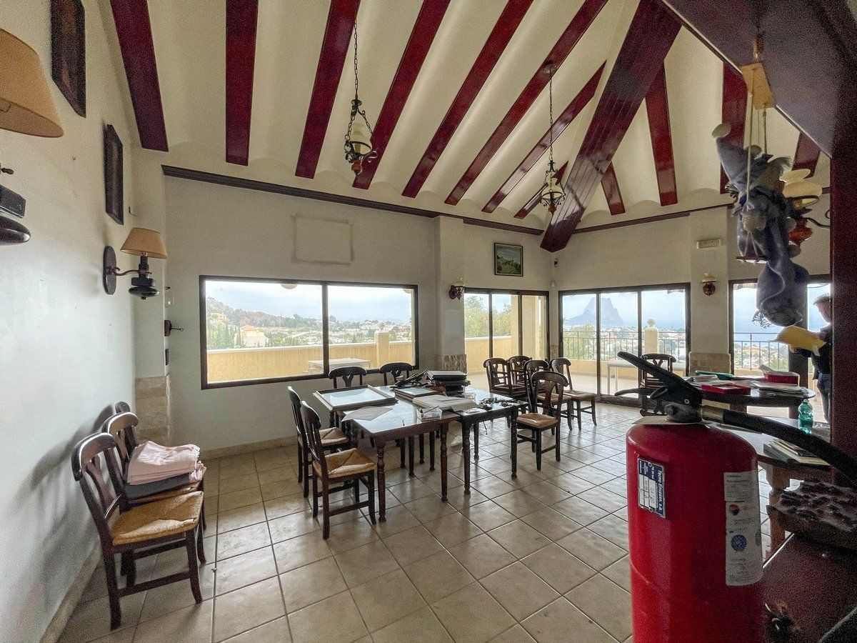 5 Bed Townhouse for sale in Calpe Costa Blanca, Alicante, Spain