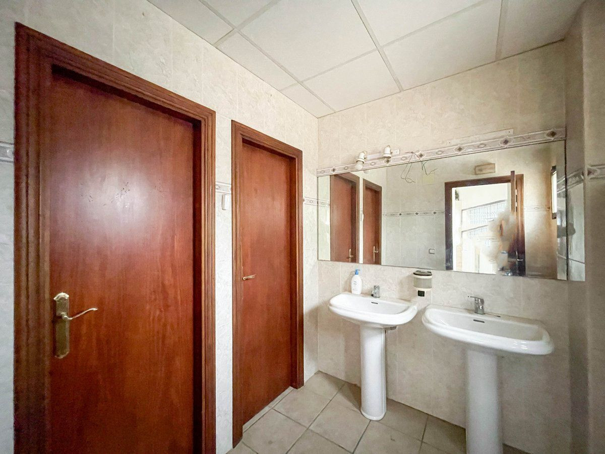 5 Bed Townhouse for sale in Calpe Costa Blanca, Alicante, Spain