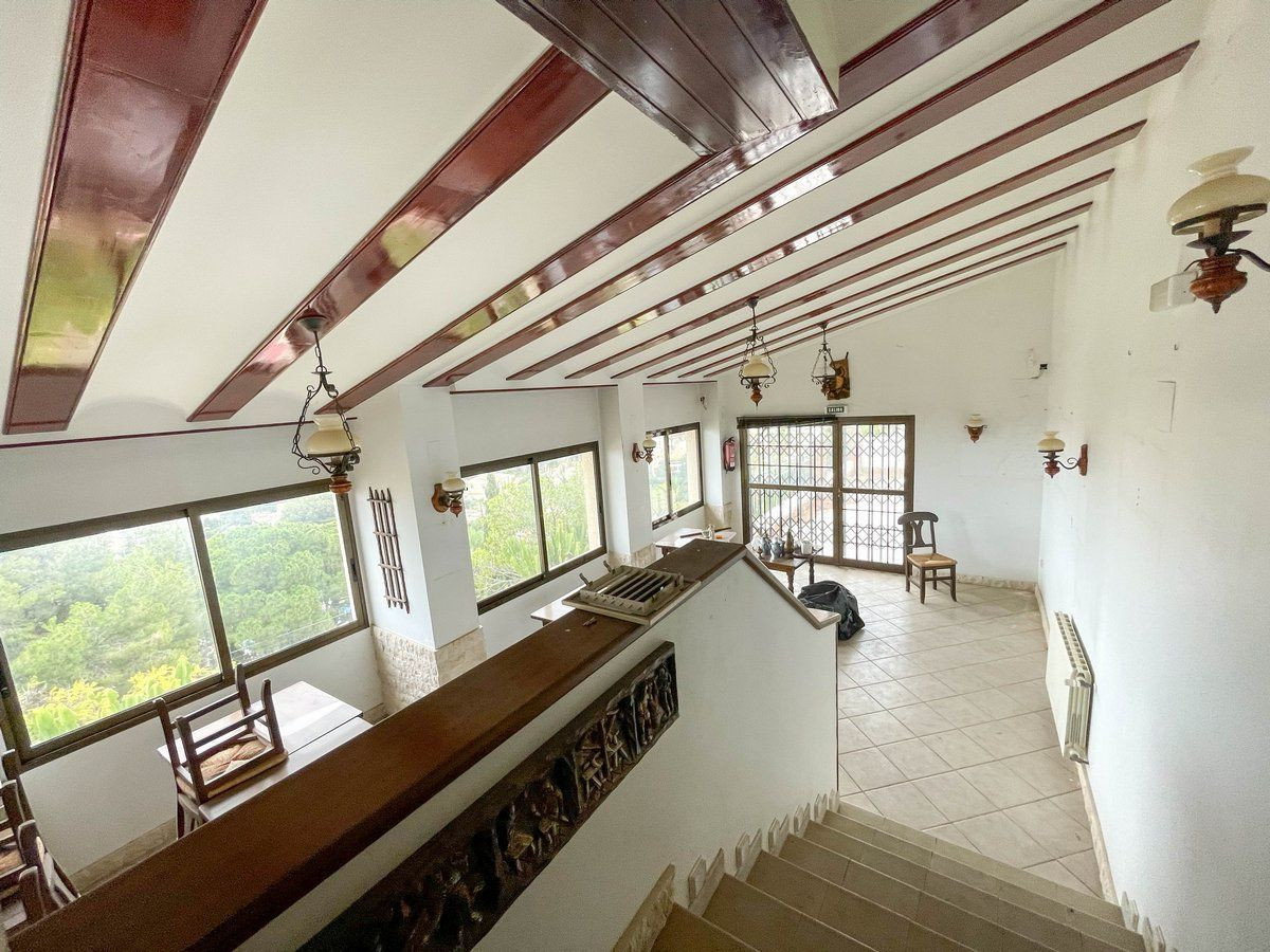 5 Bed Townhouse for sale in Calpe Costa Blanca, Alicante, Spain
