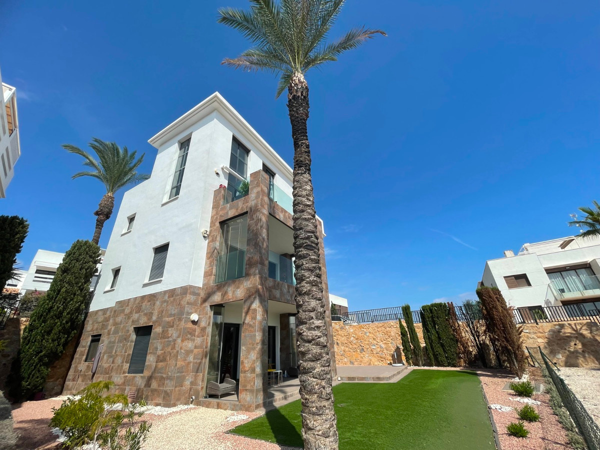 3 Bed Apartment for sale in Las Ramblas Golf Costa Blanca, Alicante, Spain