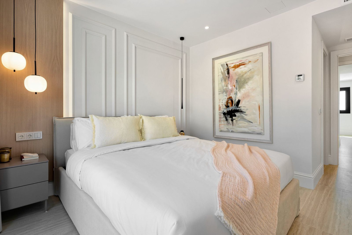 4 Bed Townhouse for sale in Nueva Andalucía Costa Del Sol, Málaga, Spain