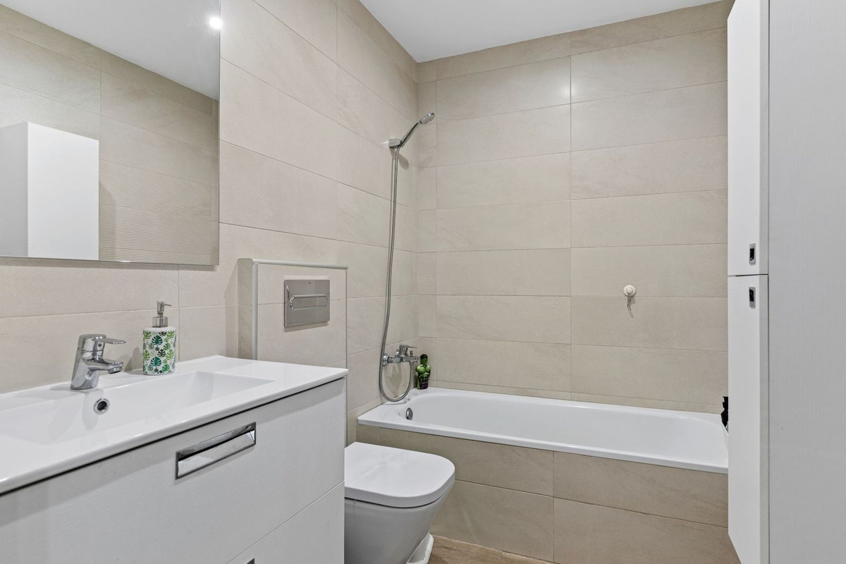 4 Bed Townhouse for sale in Estepona Costa Del Sol, Málaga, Spain