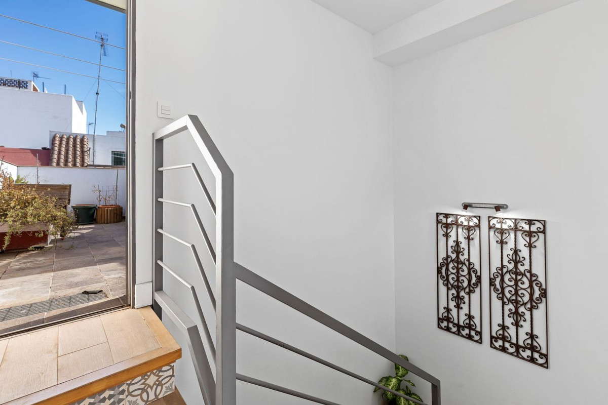 4 Bed Townhouse for sale in Estepona Costa Del Sol, Málaga, Spain
