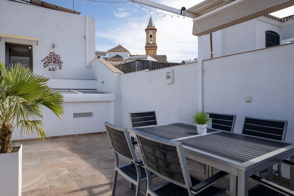 4 Bed Townhouse for sale in Estepona Costa Del Sol, Málaga, Spain