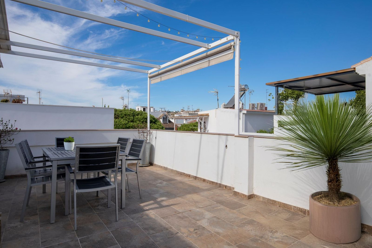 4 Bed Townhouse for sale in Estepona Costa Del Sol, Málaga, Spain