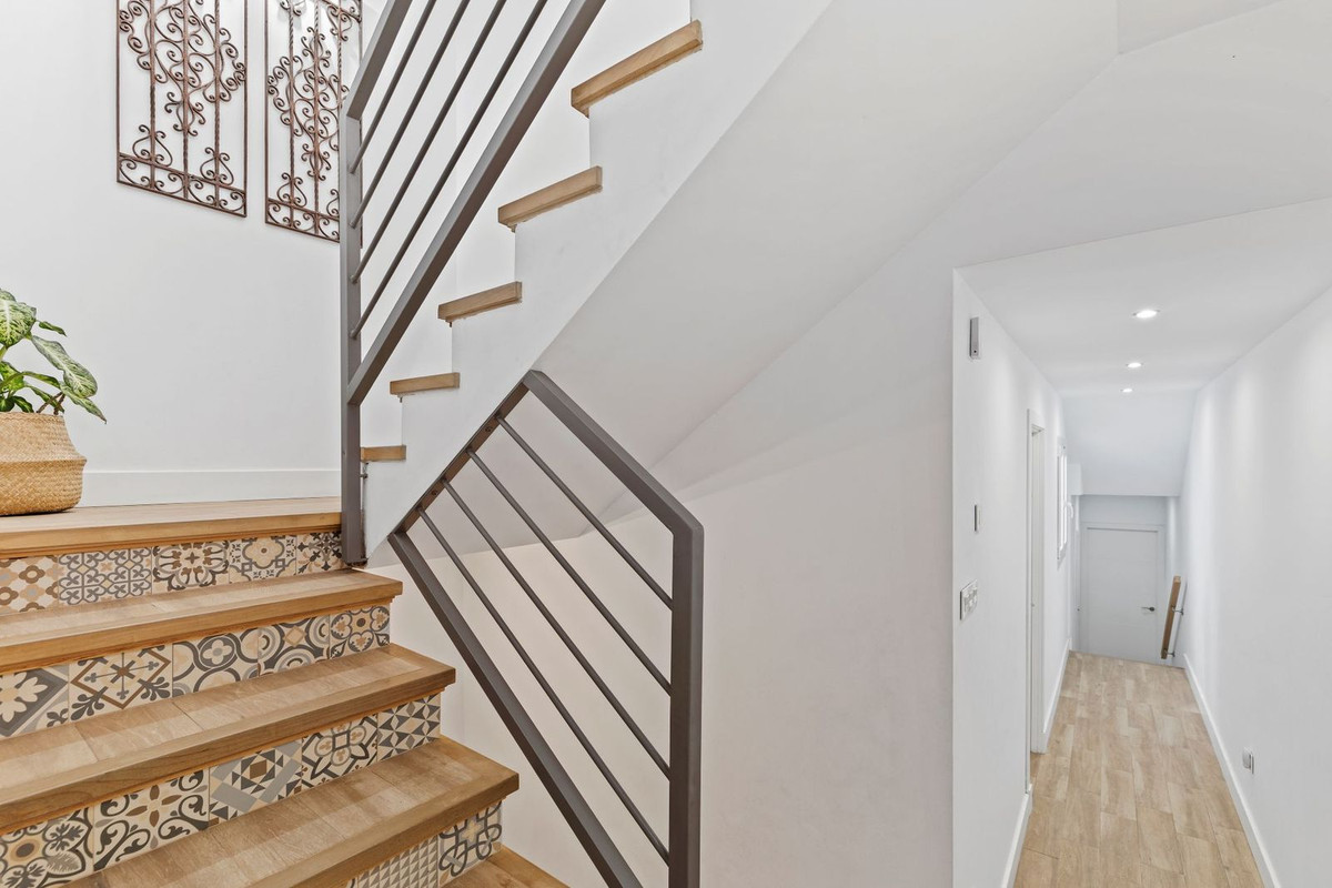 4 Bed Townhouse for sale in Estepona Costa Del Sol, Málaga, Spain