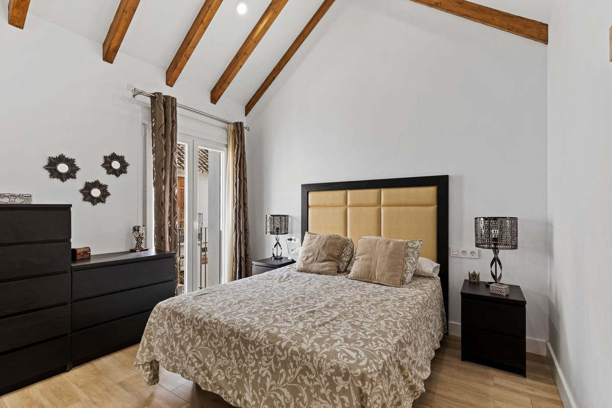 4 Bed Townhouse for sale in Estepona Costa Del Sol, Málaga, Spain