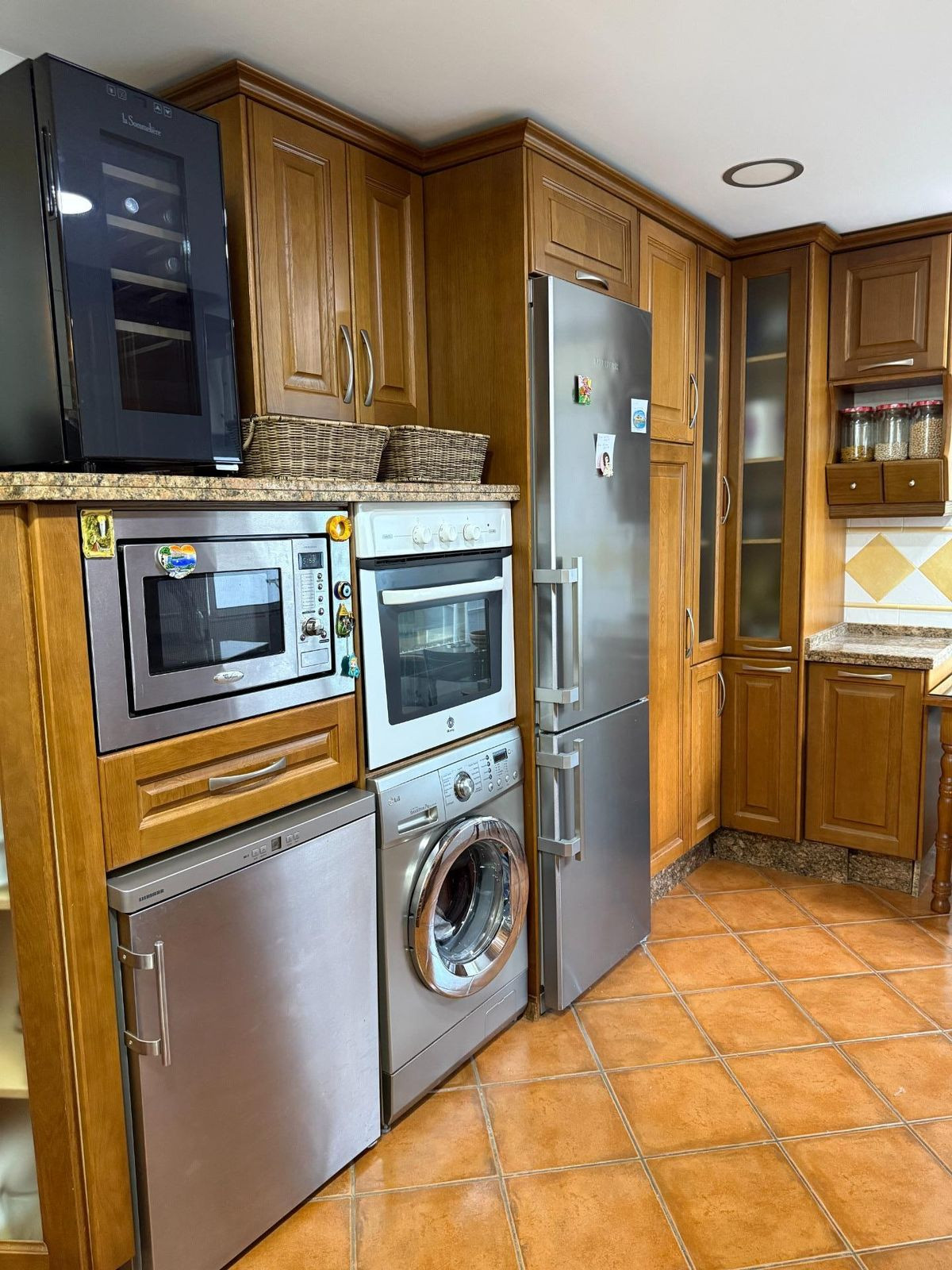 3 Bed Apartment for sale in Capuchinos Málaga Ciudad, Málaga, Spain