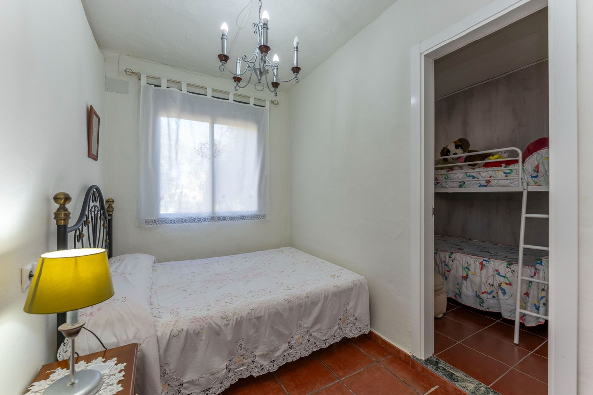 Se vende Villa - Chalet de 2 dormitorios en Costa Del Sol, Málaga, España