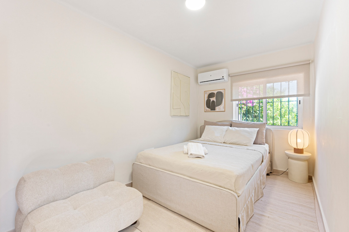 5 Bed Townhouse for sale in Torremolinos Costa Del Sol, Málaga, Spain