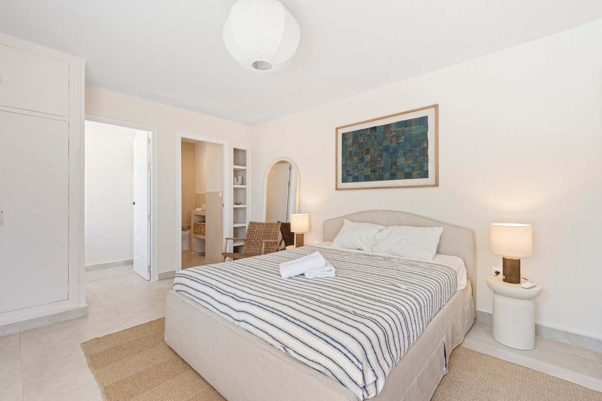 5 Bed Townhouse for sale in Torremolinos Costa Del Sol, Málaga, Spain