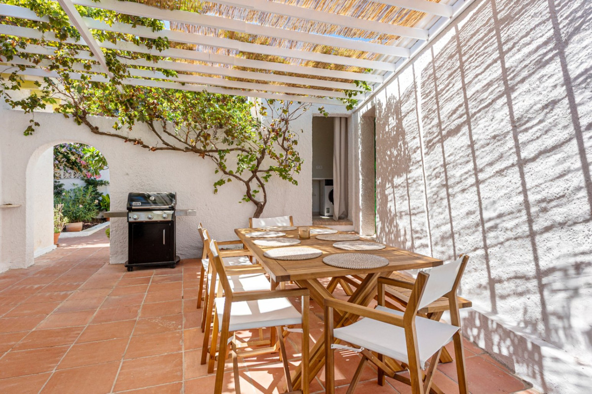 5 Bed Townhouse for sale in Torremolinos Costa Del Sol, Málaga, Spain