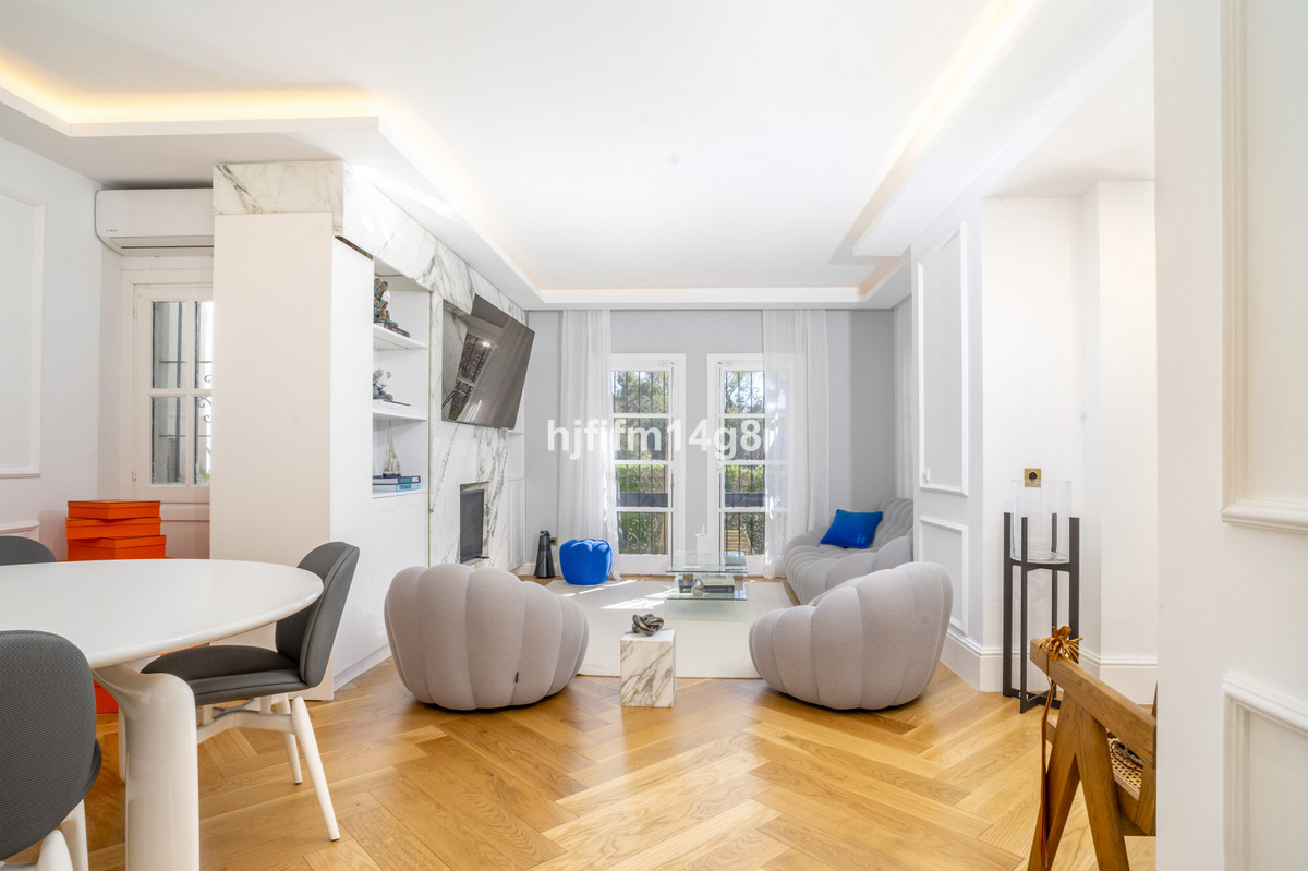 3 Bed Apartment for sale in Nueva Andalucía Costa Del Sol, Málaga, Spain