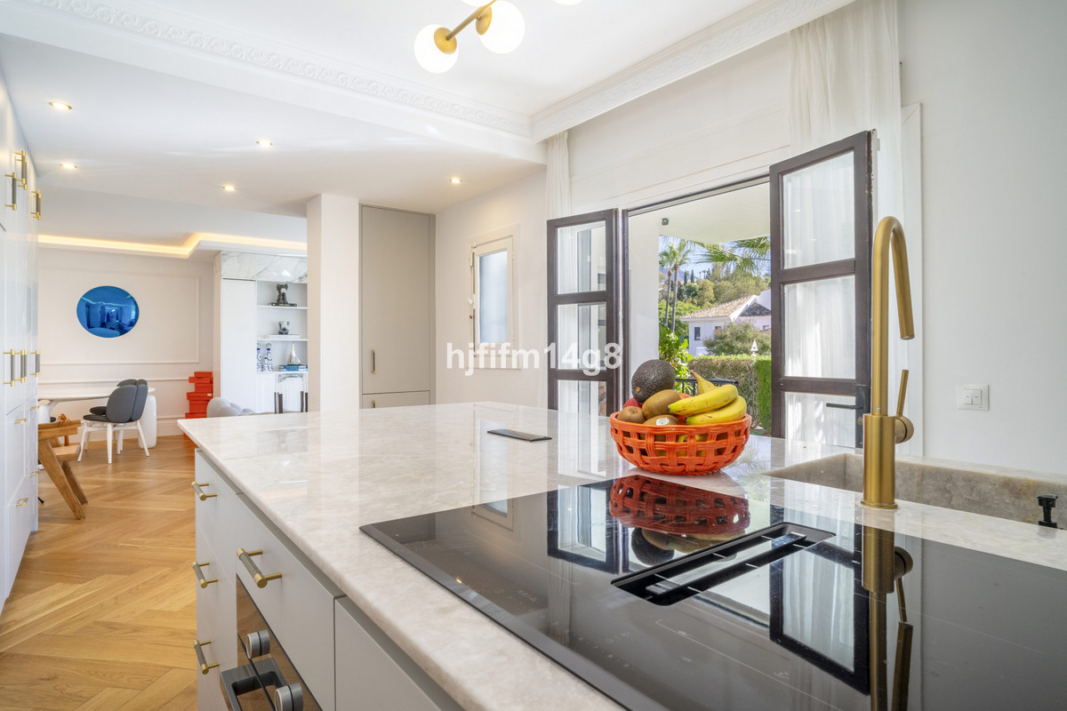3 Bed Apartment for sale in Nueva Andalucía Costa Del Sol, Málaga, Spain