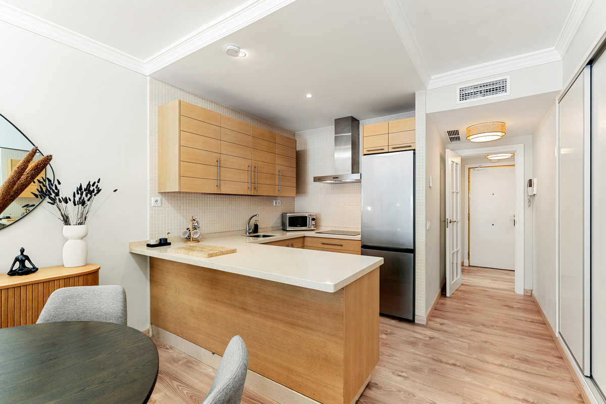 4 Bed Apartment for sale in San Pedro De Alcántara Costa Del Sol, Málaga, Spain
