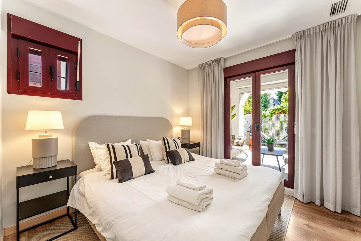 4 Bed Apartment for sale in San Pedro De Alcántara Costa Del Sol, Málaga, Spain