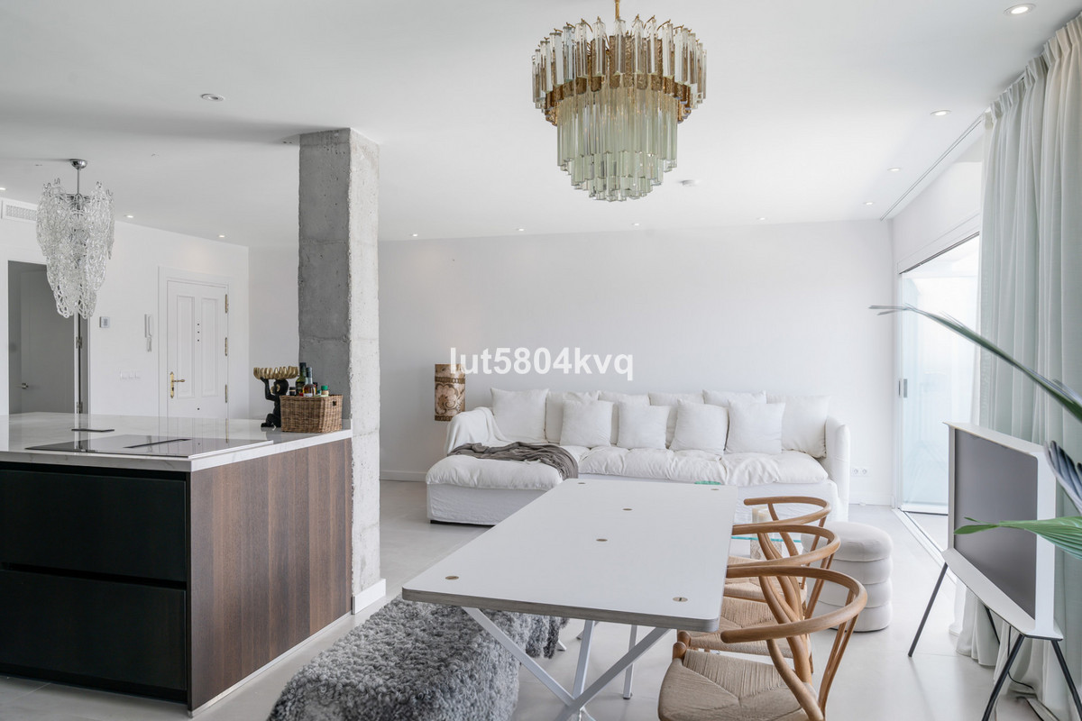 3 Bed Apartment for sale in La Quinta Costa Del Sol, Málaga, Spain