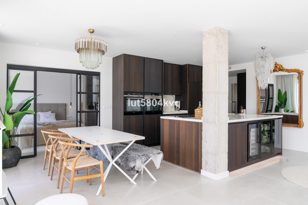 3 Bed Apartment for sale in La Quinta Costa Del Sol, Málaga, Spain