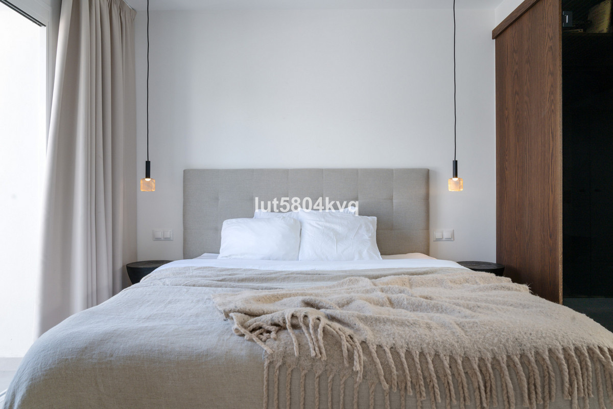 3 Bed Apartment for sale in La Quinta Costa Del Sol, Málaga, Spain