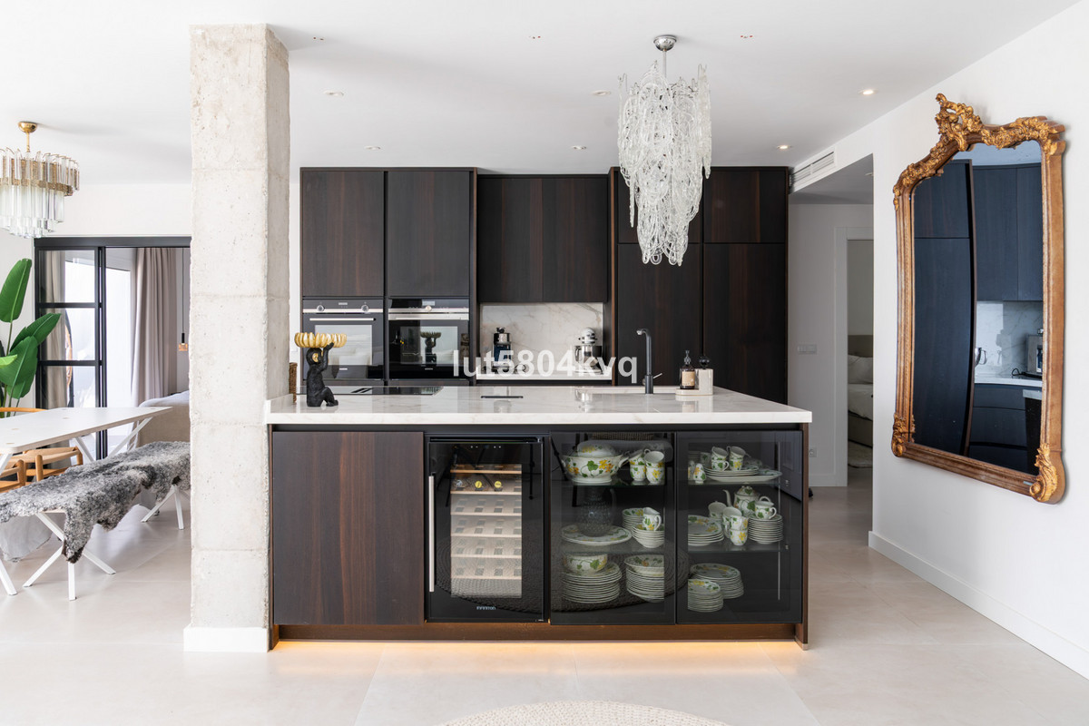 3 Bed Apartment for sale in La Quinta Costa Del Sol, Málaga, Spain