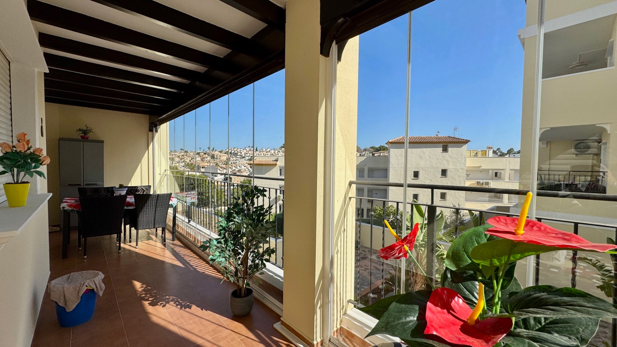Se vende Apartamento Planta Media de 3 dormitorios en Costa Blanca, Alicante, España