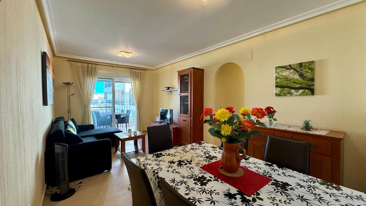 Se vende Apartamento Planta Media de 3 dormitorios en Costa Blanca, Alicante, España