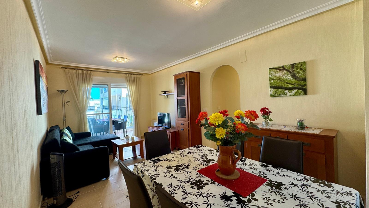 Se vende Apartamento Planta Media de 3 dormitorios en Costa Blanca, Alicante, España