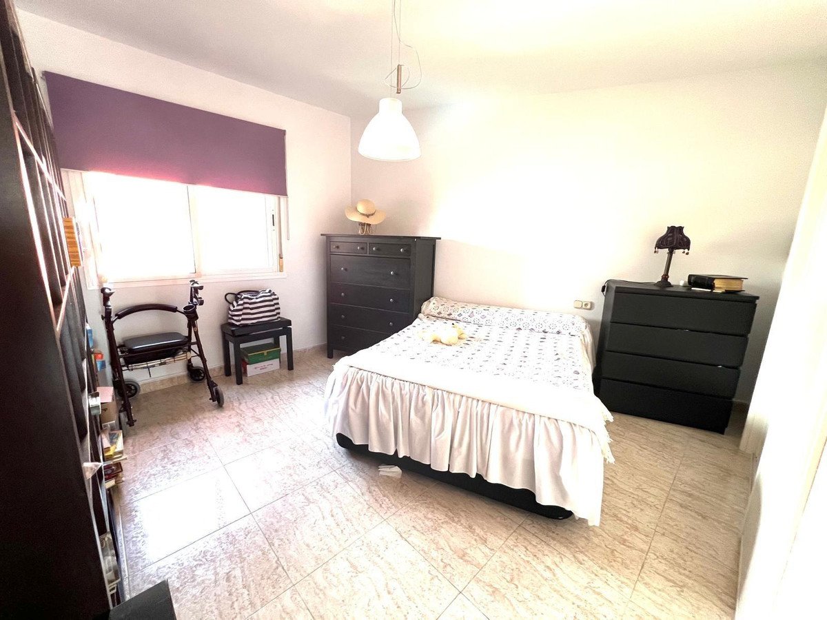 4 Bed Apartment for sale in Benalmadena Costa Costa Del Sol, Málaga, Spain