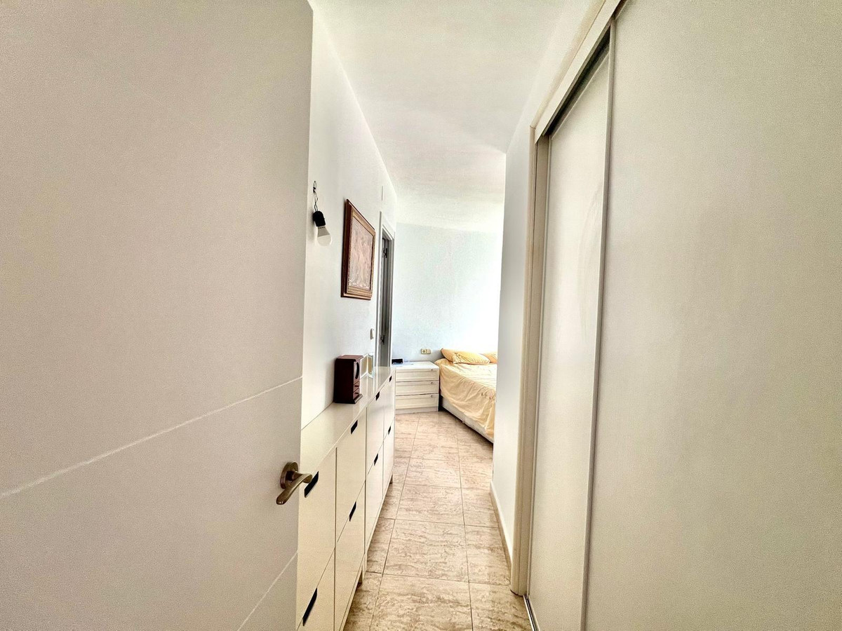 4 Bed Apartment for sale in Benalmadena Costa Costa Del Sol, Málaga, Spain