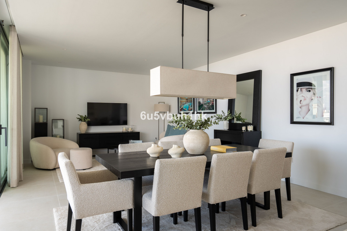 3 Bed Apartment for sale in Fuengirola Costa Del Sol, Málaga, Spain