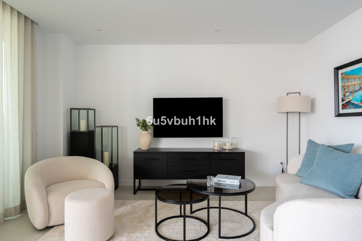 3 Bed Apartment for sale in Fuengirola Costa Del Sol, Málaga, Spain