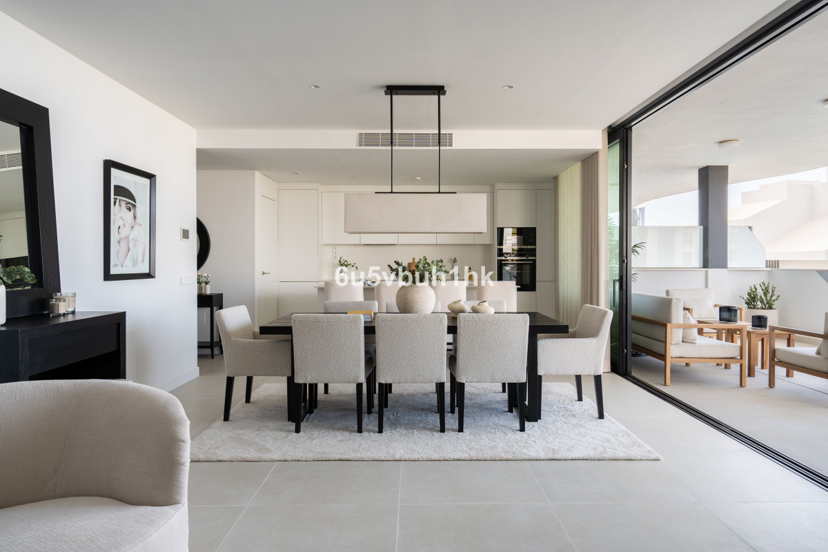 3 Bed Apartment for sale in Fuengirola Costa Del Sol, Málaga, Spain