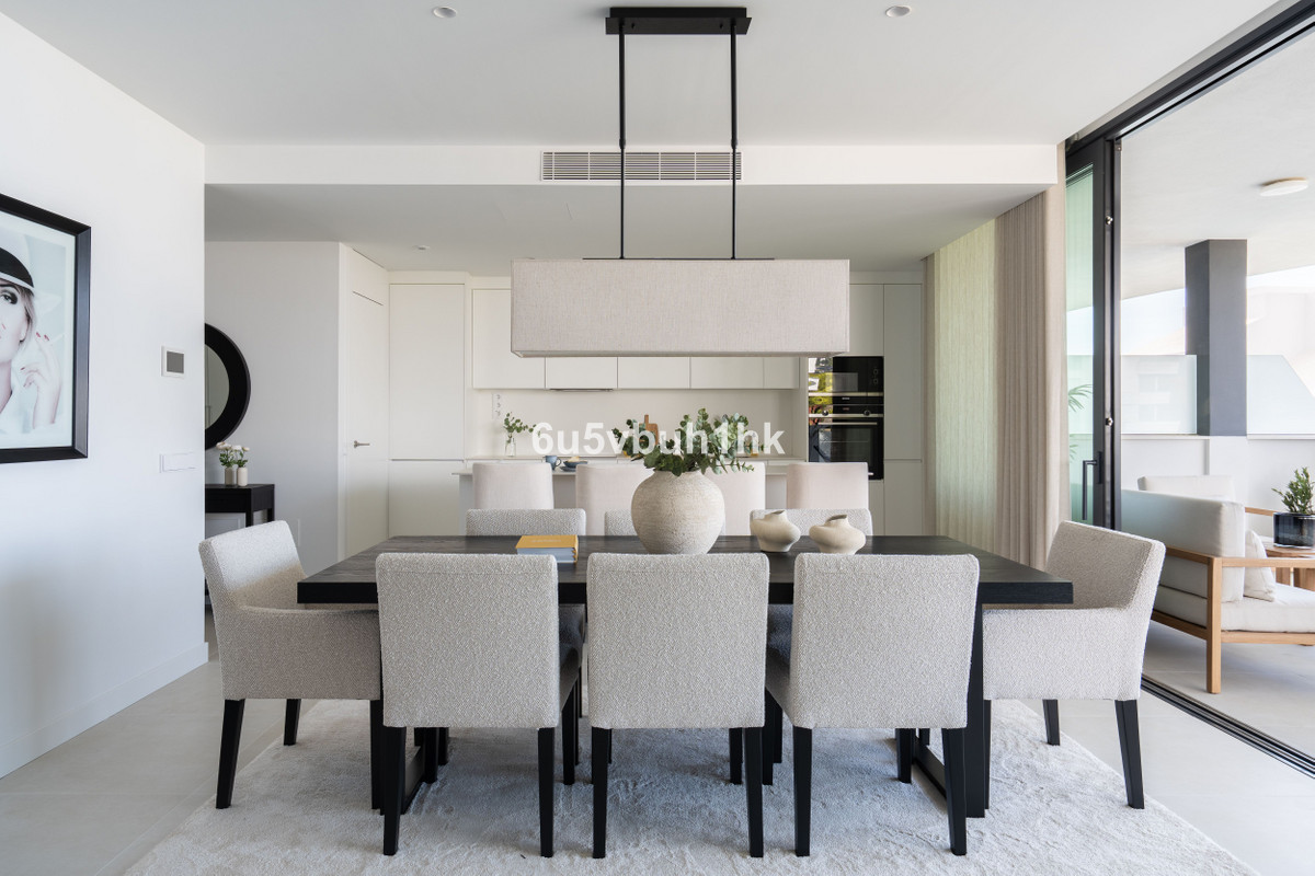 3 Bed Apartment for sale in Fuengirola Costa Del Sol, Málaga, Spain