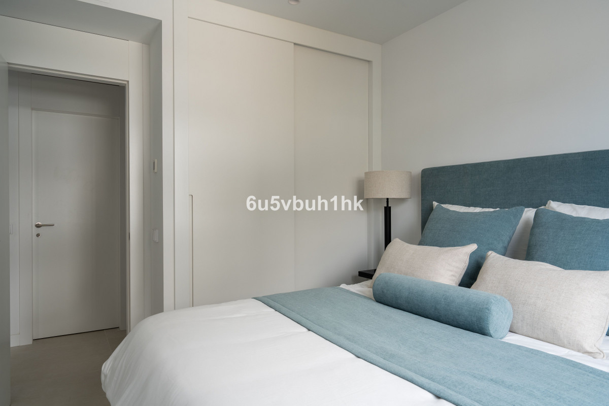 3 Bed Apartment for sale in Fuengirola Costa Del Sol, Málaga, Spain