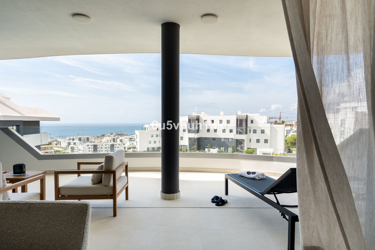 3 Bed Apartment for sale in Fuengirola Costa Del Sol, Málaga, Spain