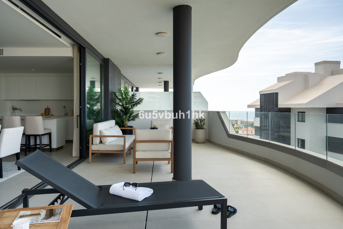 3 Bed Apartment for sale in Fuengirola Costa Del Sol, Málaga, Spain