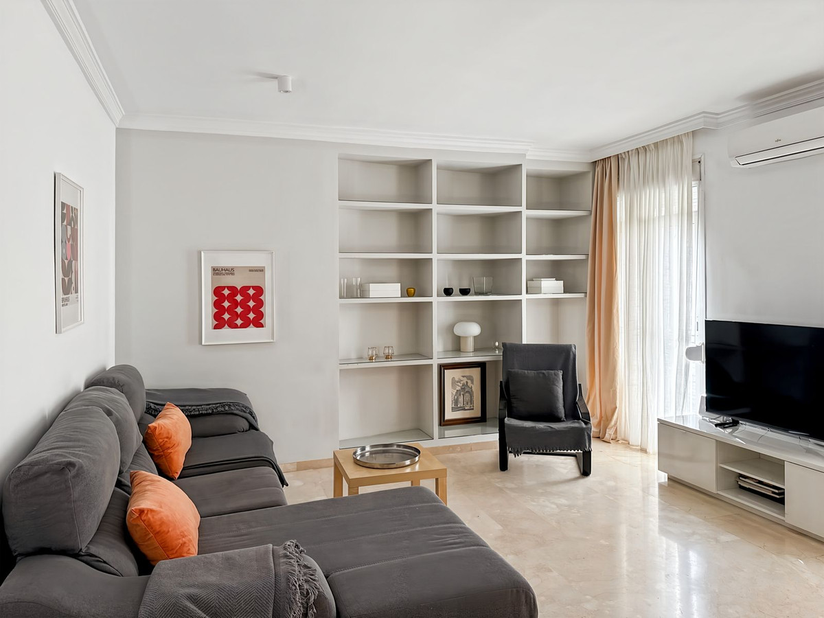 Se vende Apartamento Planta Media de 2 dormitorios en Málaga Ciudad, Málaga, España