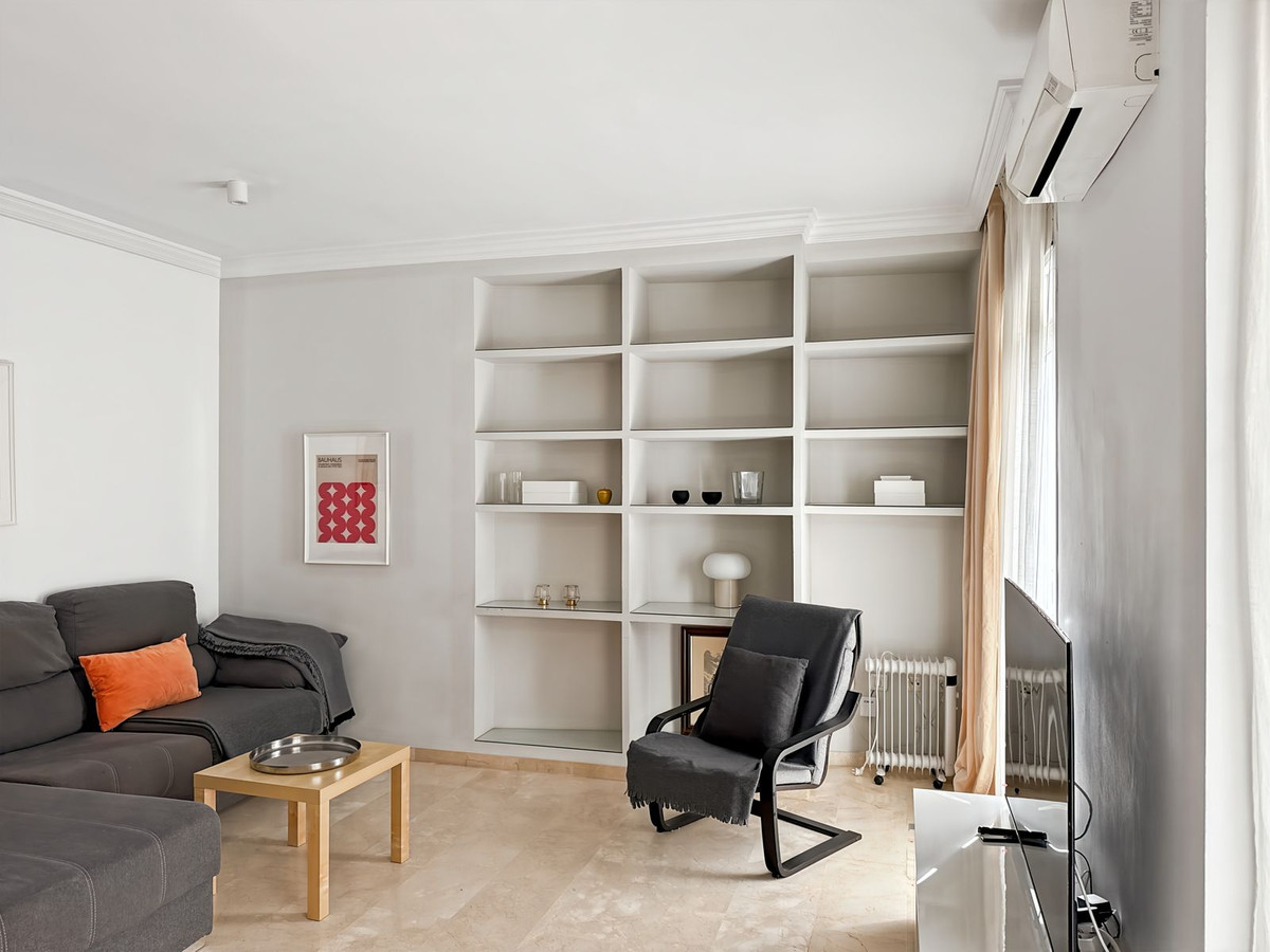 Se vende Apartamento Planta Media de 2 dormitorios en Málaga Ciudad, Málaga, España