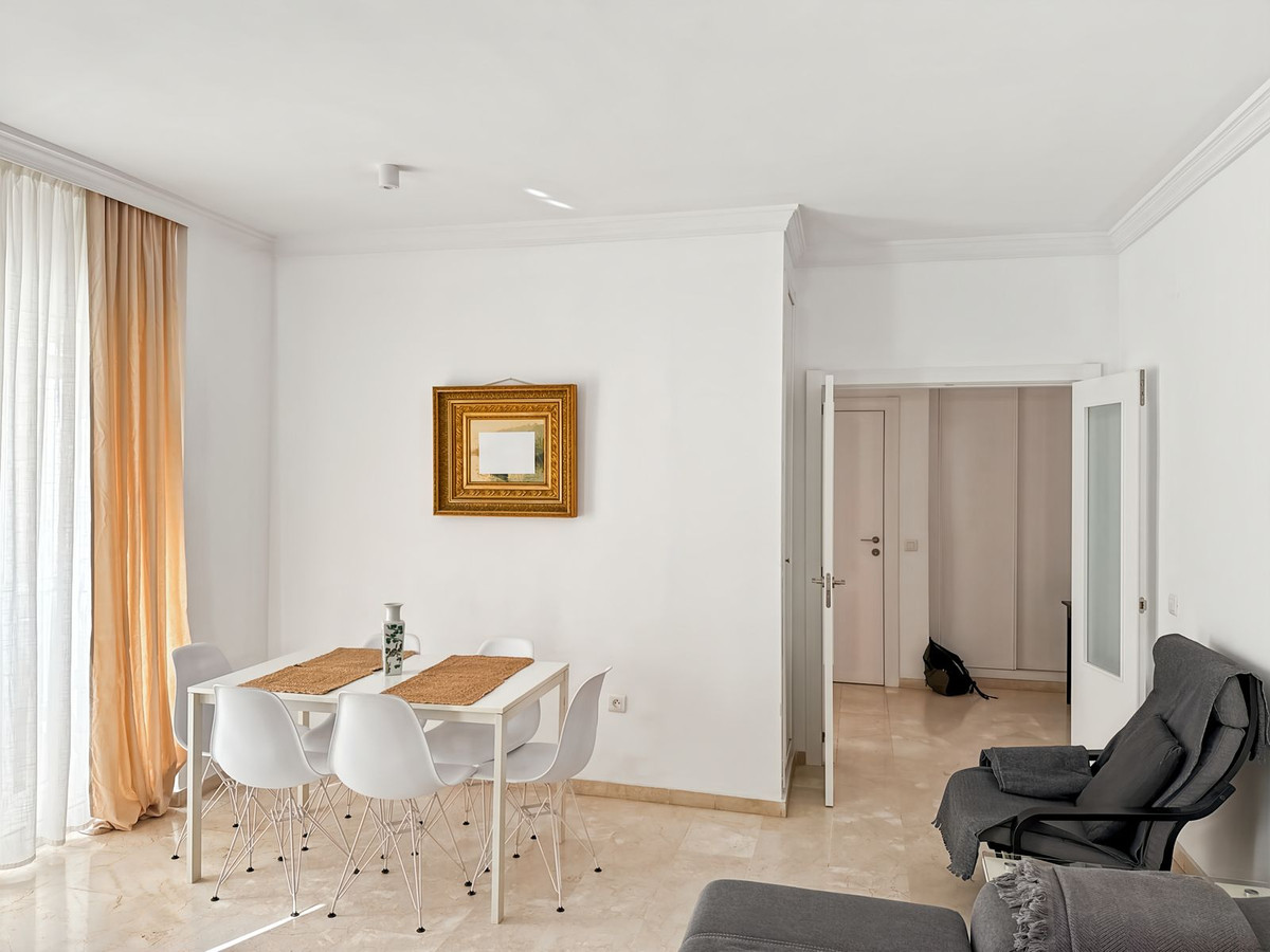 Se vende Apartamento Planta Media de 2 dormitorios en Málaga Ciudad, Málaga, España