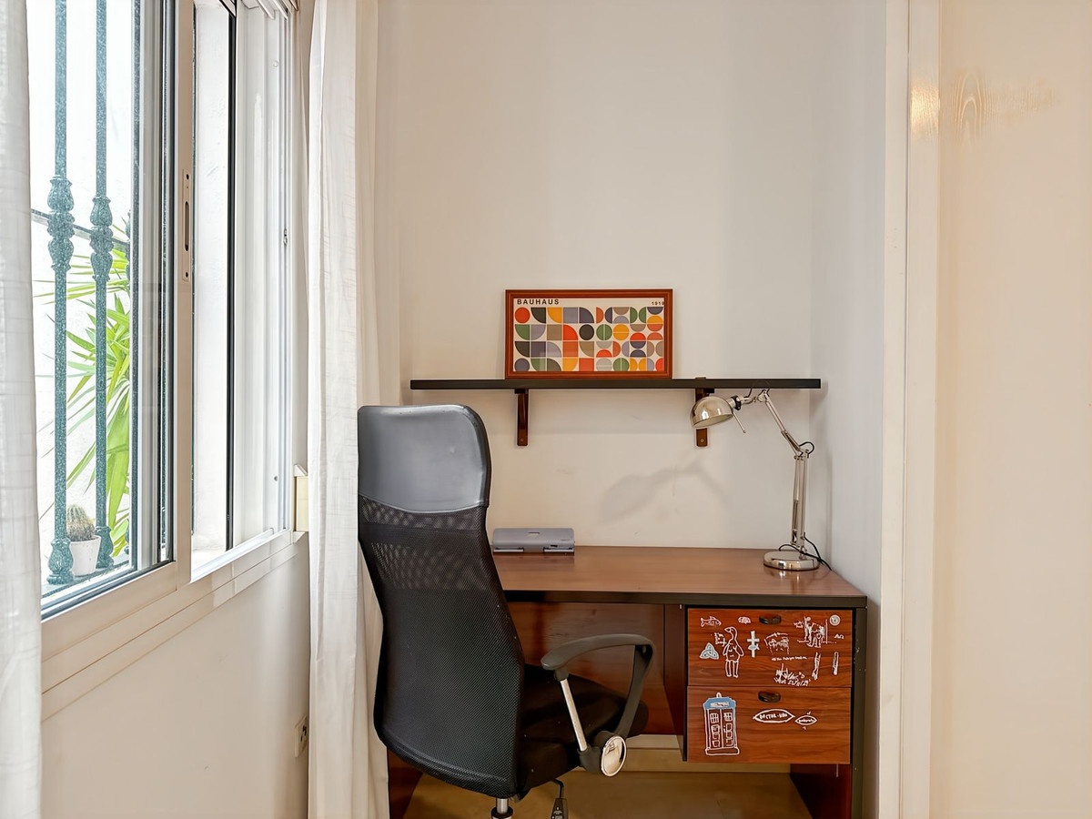 Se vende Apartamento Planta Media de 2 dormitorios en Málaga Ciudad, Málaga, España