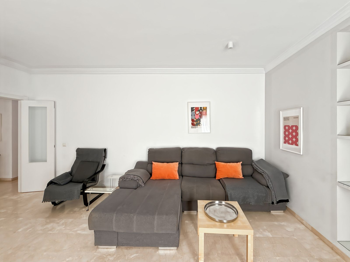 Se vende Apartamento Planta Media de 2 dormitorios en Málaga Ciudad, Málaga, España