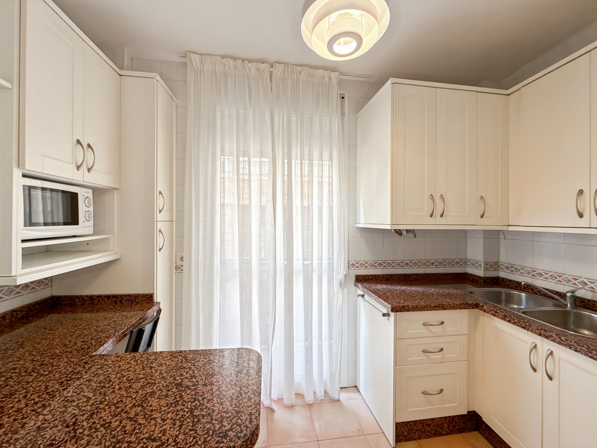 Se vende Apartamento Planta Media de 2 dormitorios en Málaga Ciudad, Málaga, España