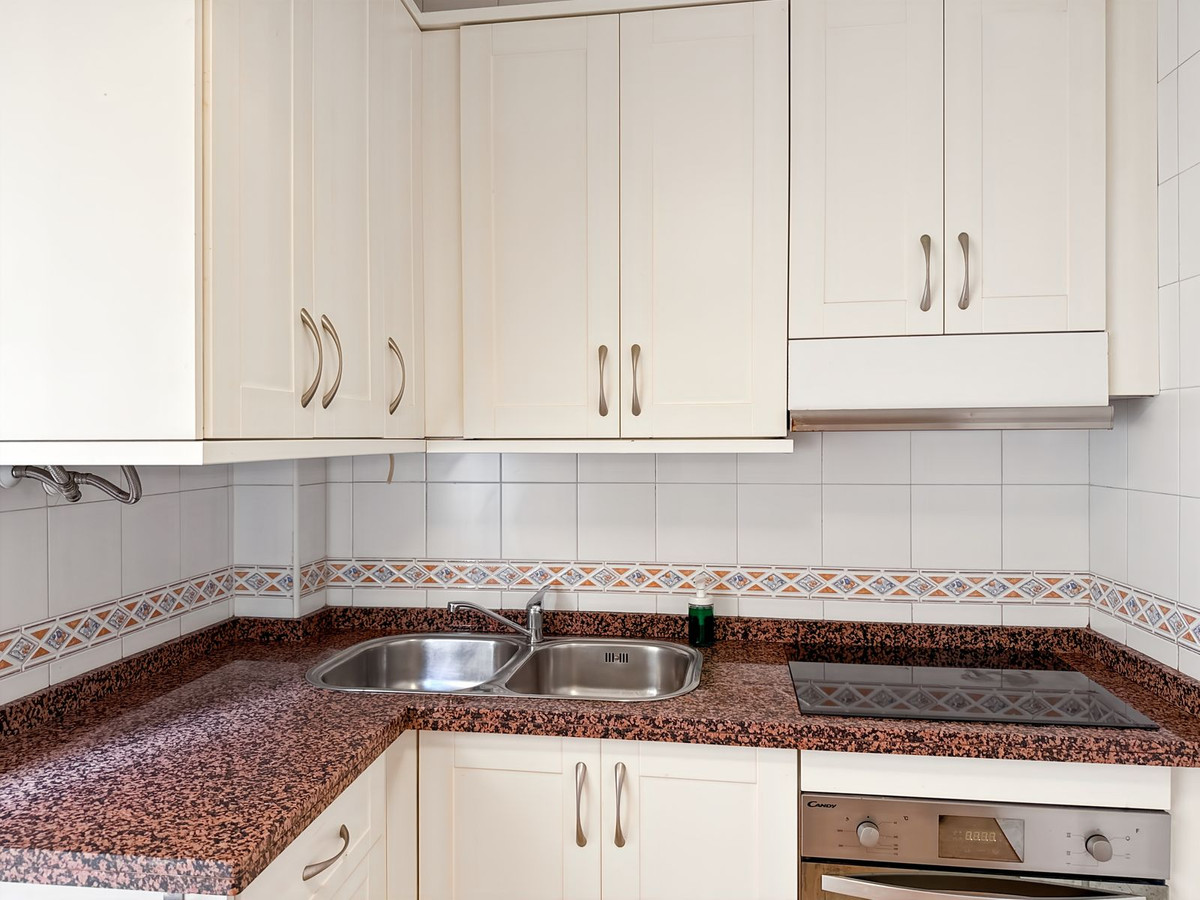 Se vende Apartamento Planta Media de 2 dormitorios en Málaga Ciudad, Málaga, España