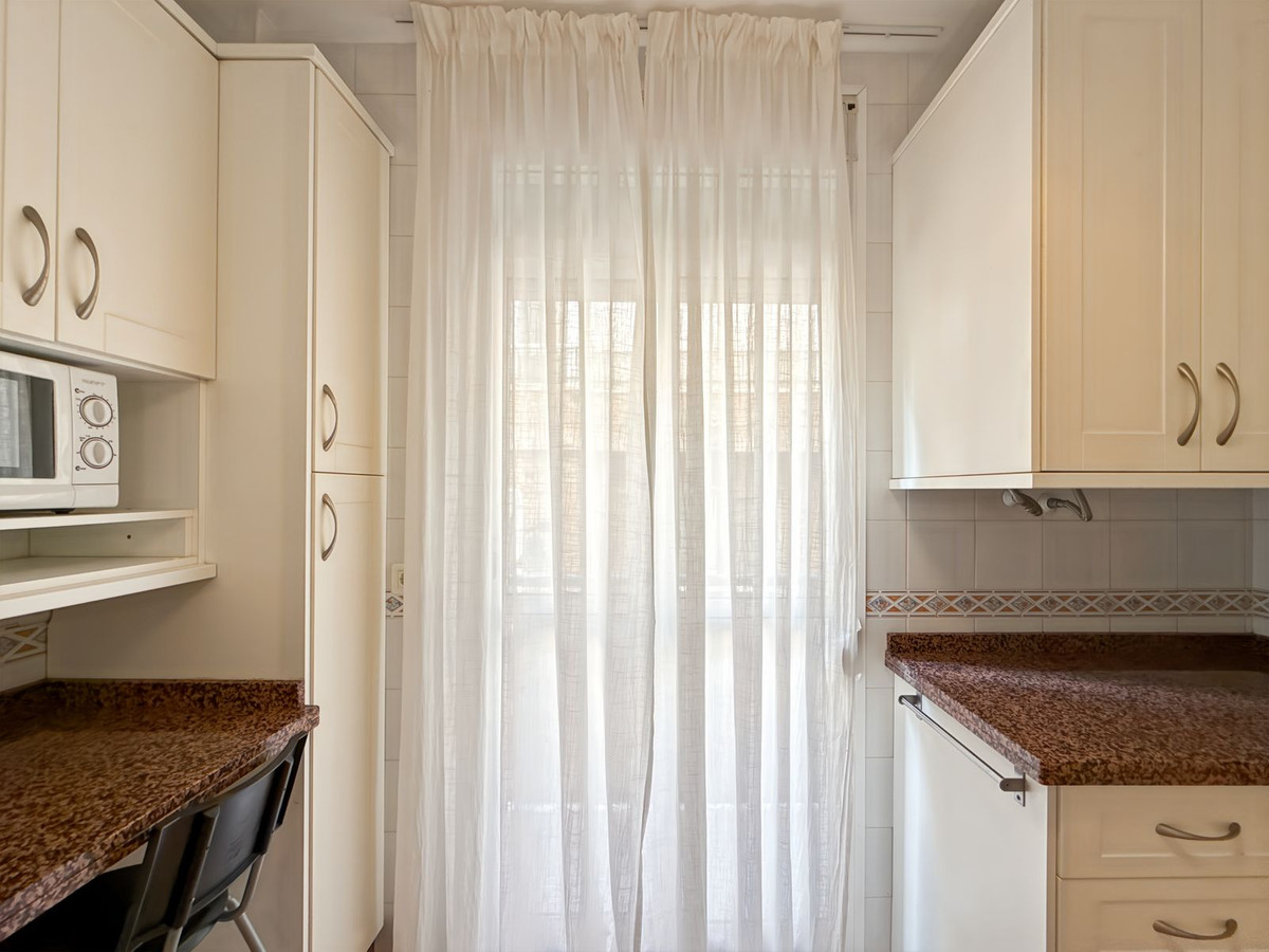 Se vende Apartamento Planta Media de 2 dormitorios en Málaga Ciudad, Málaga, España