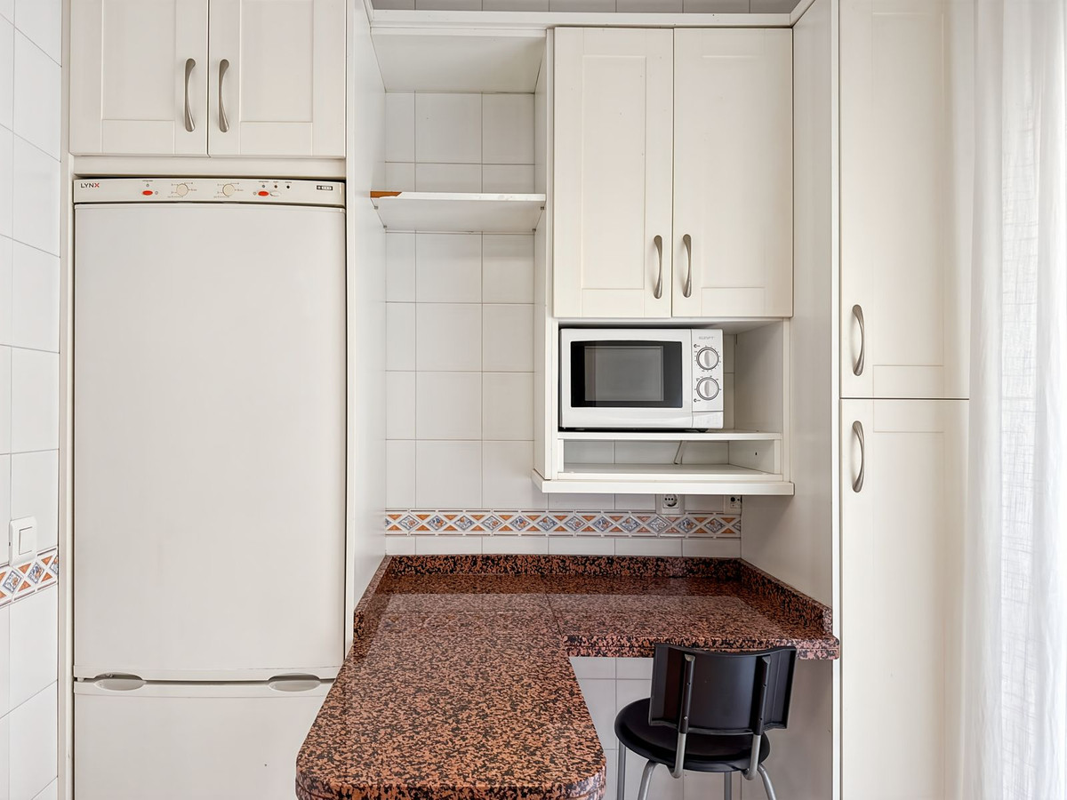 Se vende Apartamento Planta Media de 2 dormitorios en Málaga Ciudad, Málaga, España