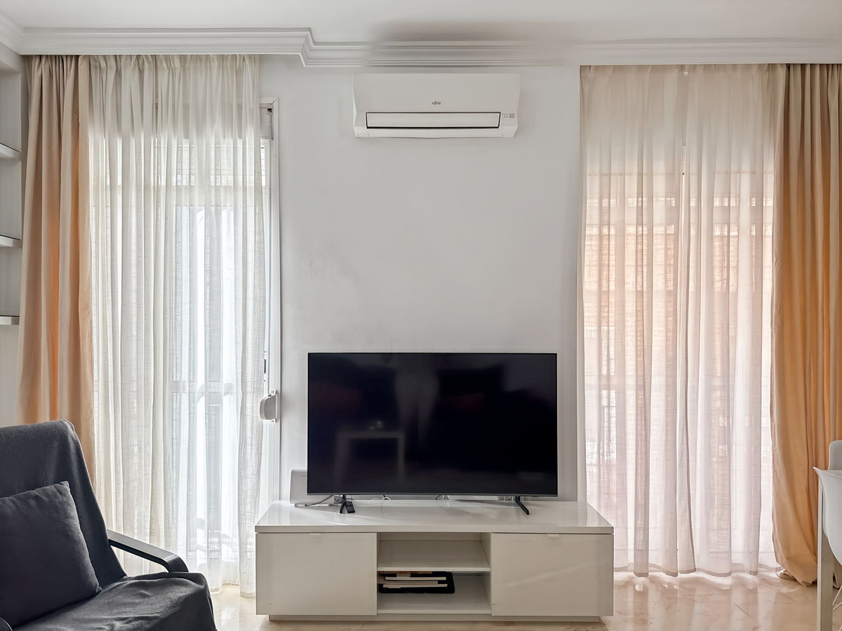 Se vende Apartamento Planta Media de 2 dormitorios en Málaga Ciudad, Málaga, España