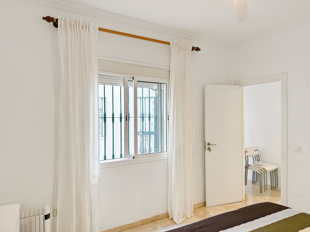 Se vende Apartamento Planta Media de 2 dormitorios en Málaga Ciudad, Málaga, España
